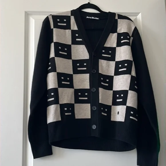 Checked intarsia wool cardigan - Picture 5 of 9